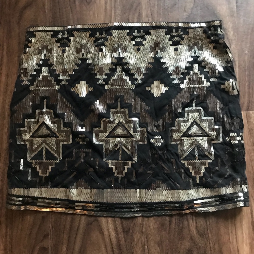 Express sequin skirt